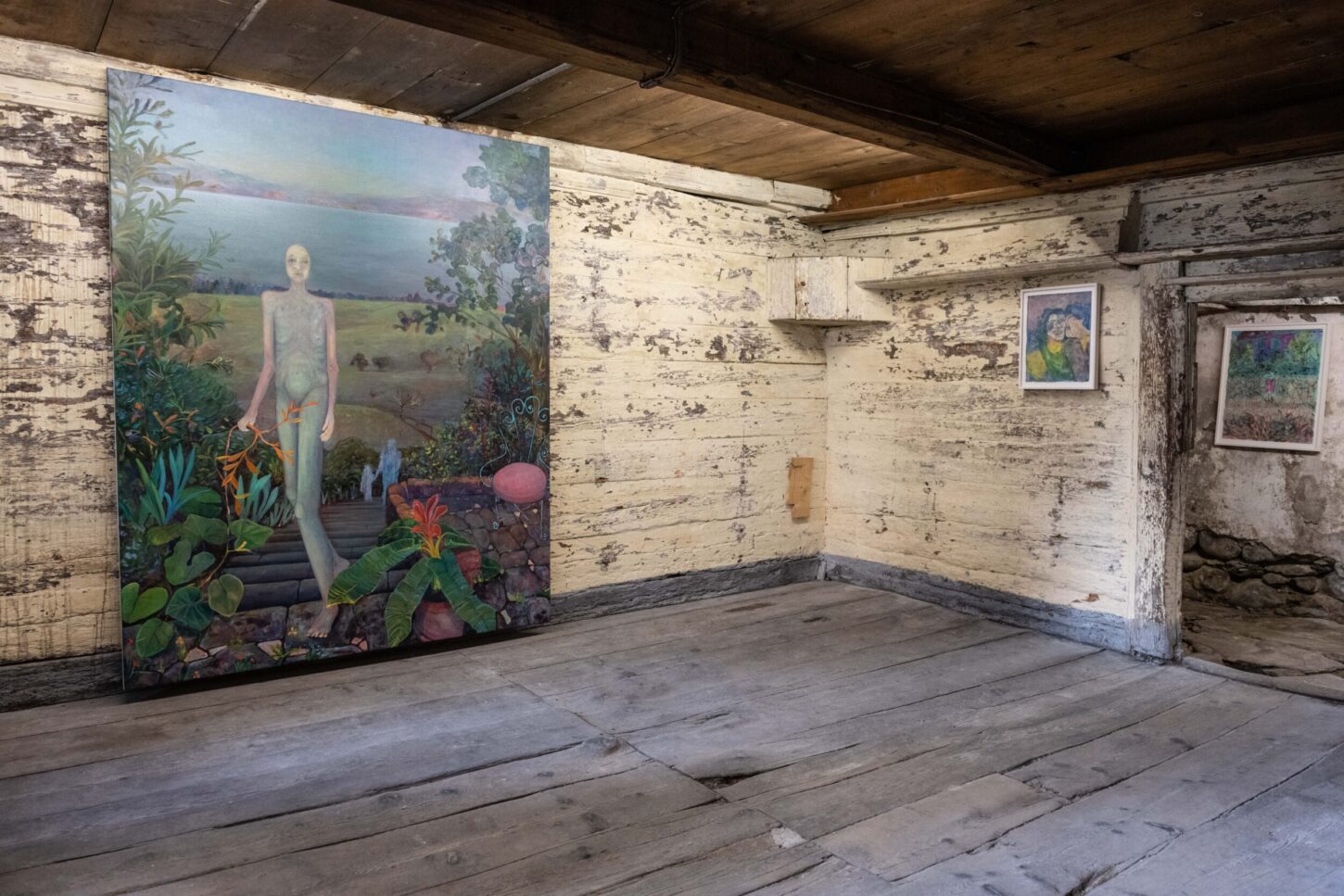 Der Bündner Künstler Andriu Deplazes bespielt für die Biennale Bregaglia das älteste Haus in Vicosoprano.